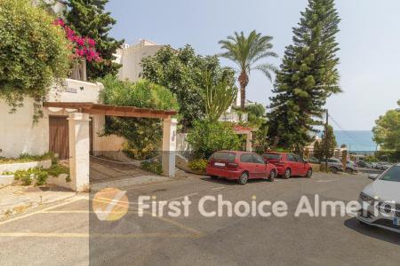 For sale of villa in Mojácar