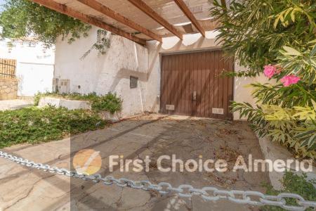 For sale of villa in Mojácar
