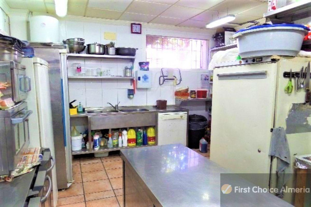 Venta de local comercial en Mojácar