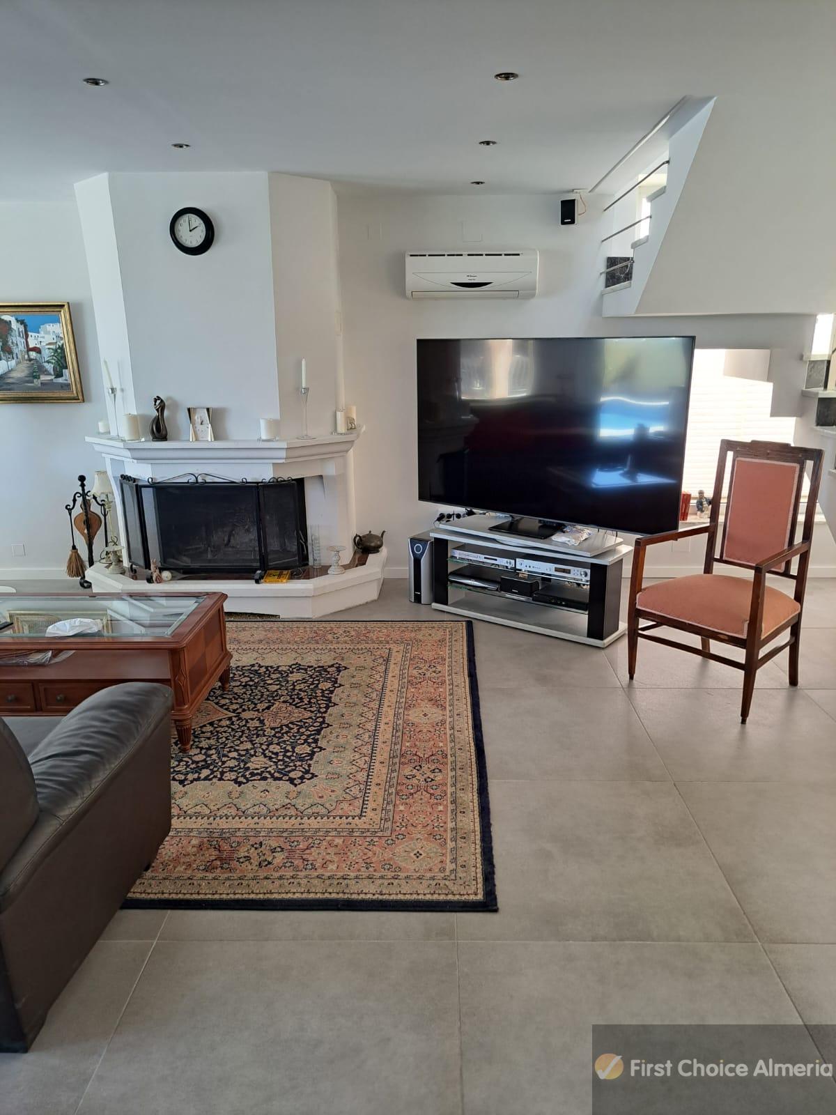 For rent of villa in Garrucha