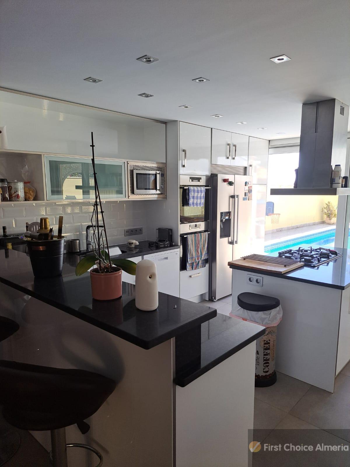 For rent of villa in Garrucha