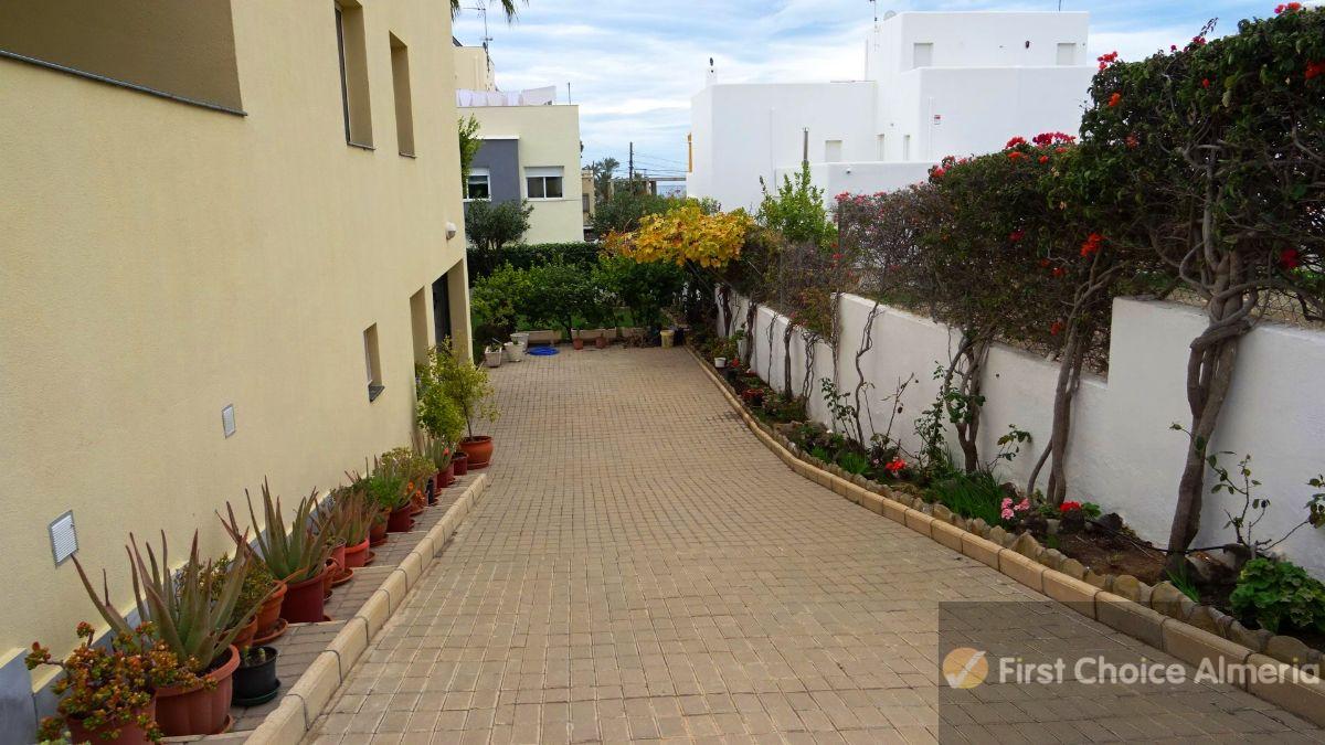 Venta de villa en Vera