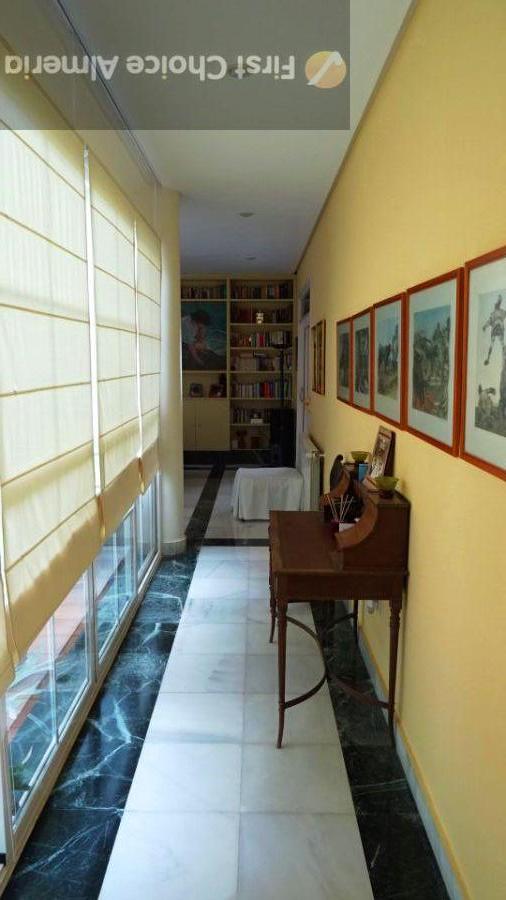 Venta de villa en Vera