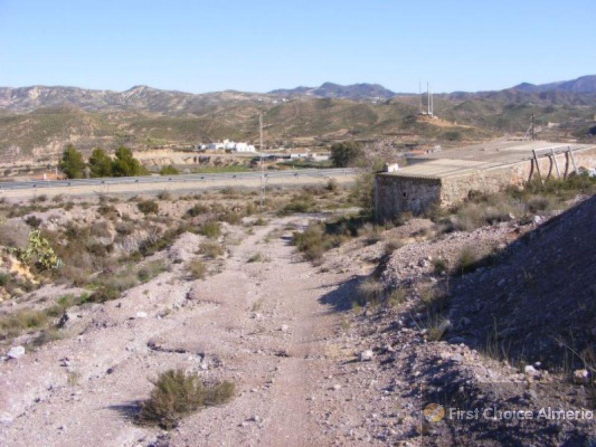 Venta de finca rústica en Sorbas