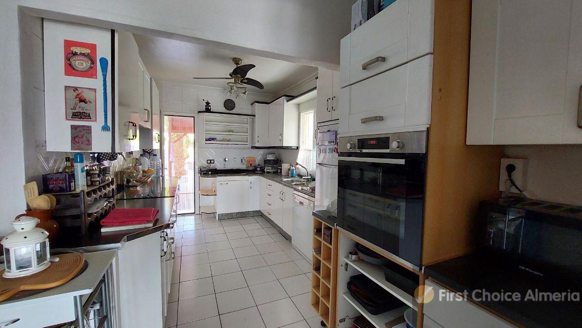 For sale of villa in San Juan de los Terreros