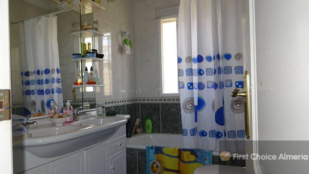 For sale of villa in San Juan de los Terreros