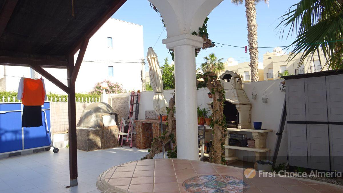 For sale of villa in San Juan de los Terreros