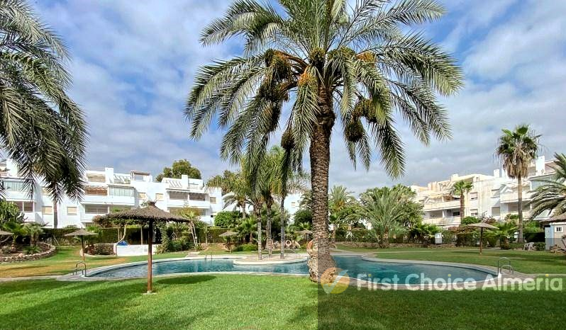 For sale of chalet in Almería