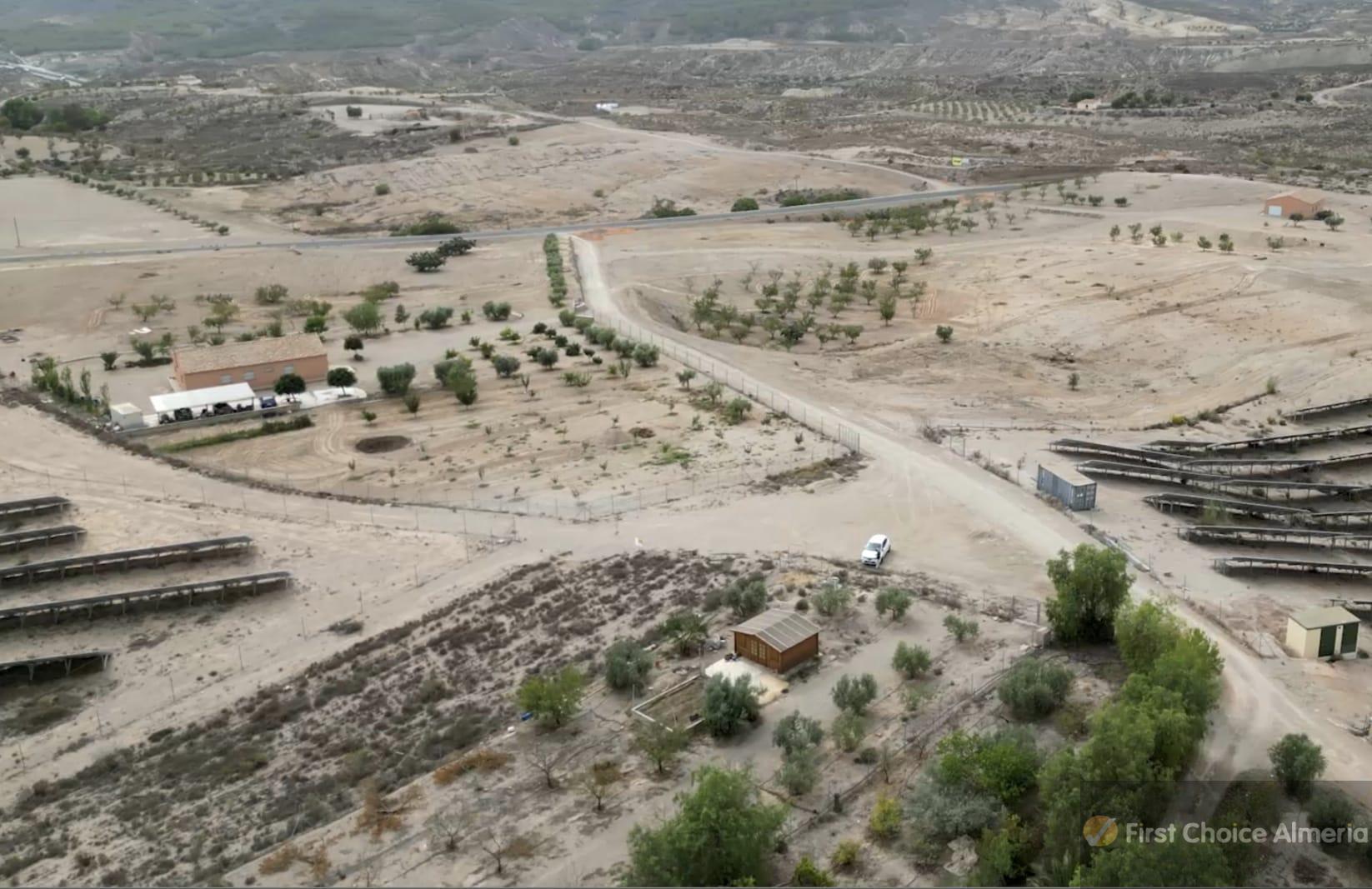 Venta de finca rústica en Huércal-Overa
