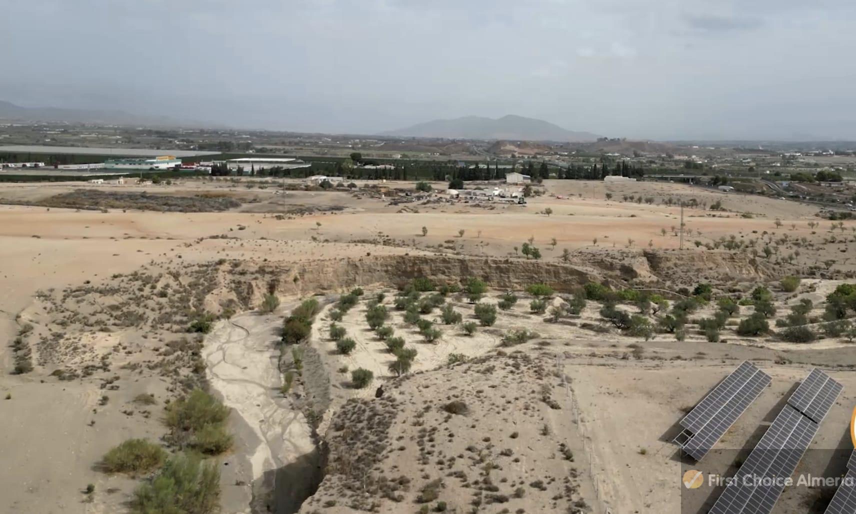 Venta de finca rústica en Huércal-Overa