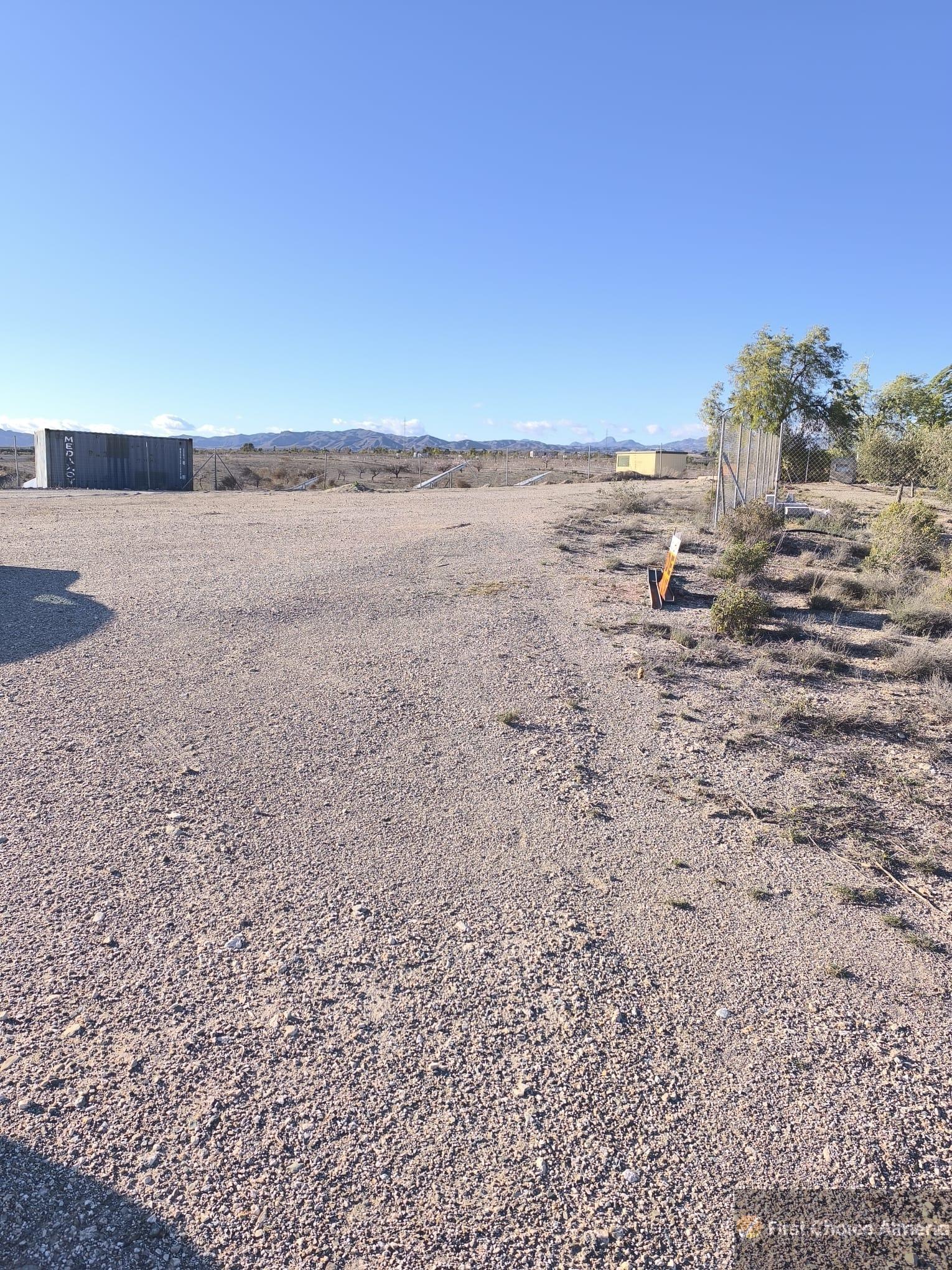 Venta de finca rústica en Huércal-Overa