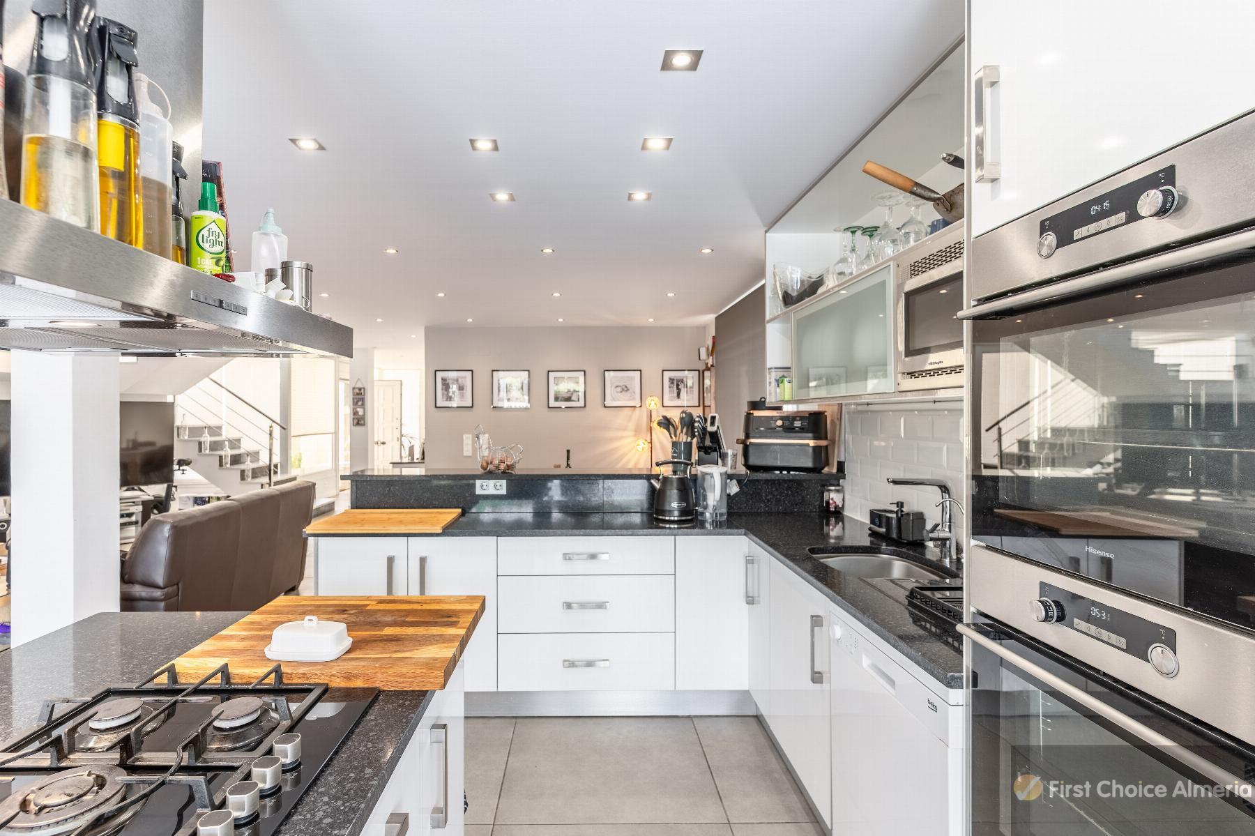 Venta de villa en Garrucha