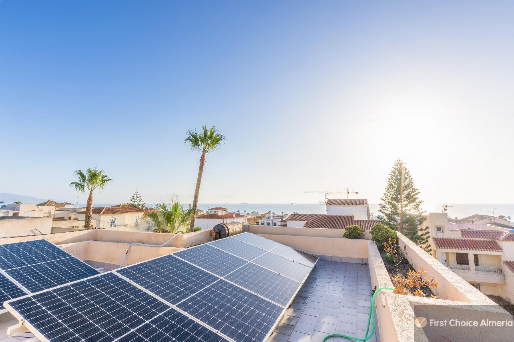 Venta de villa en Garrucha