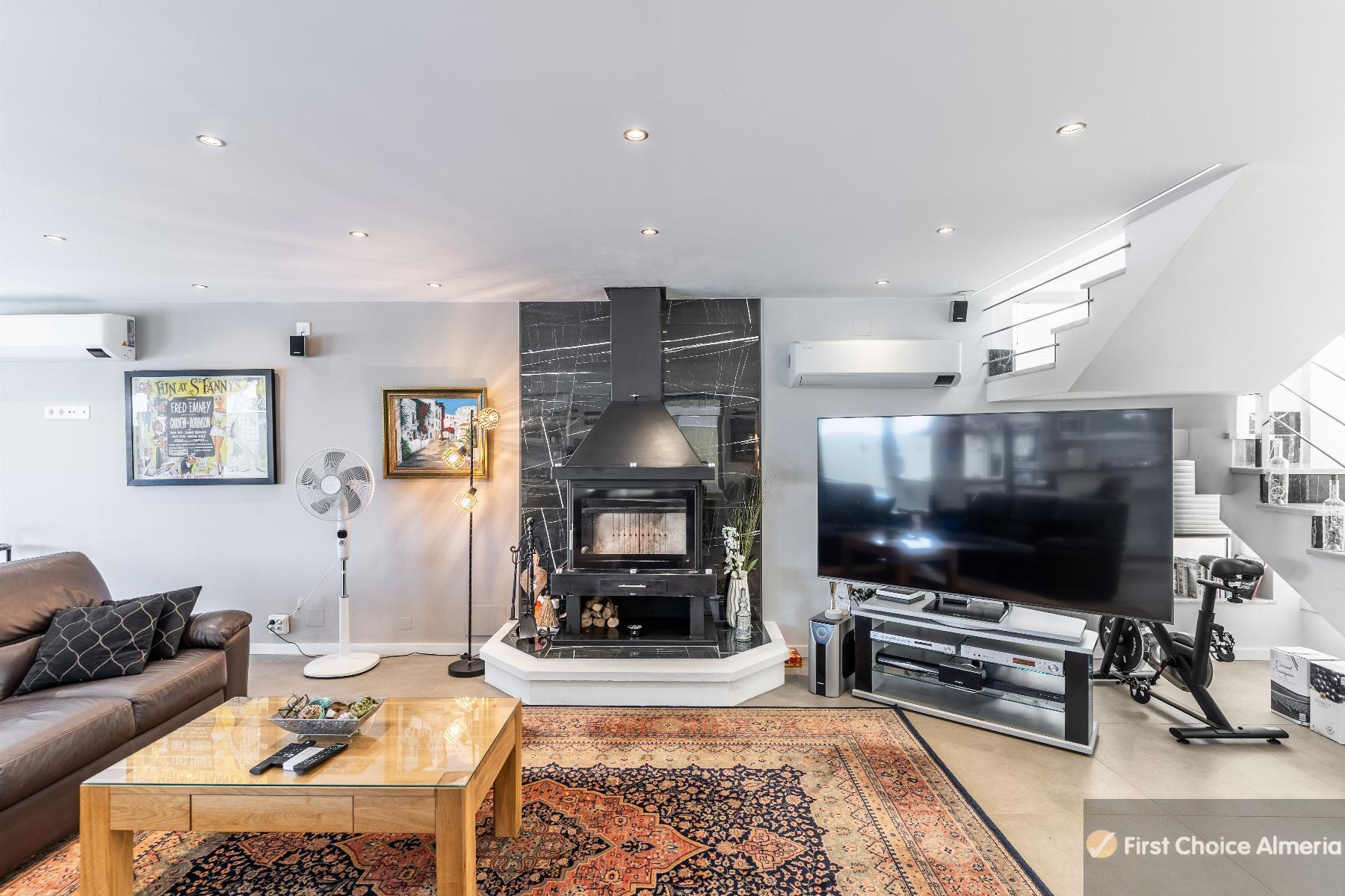 Venta de villa en Garrucha