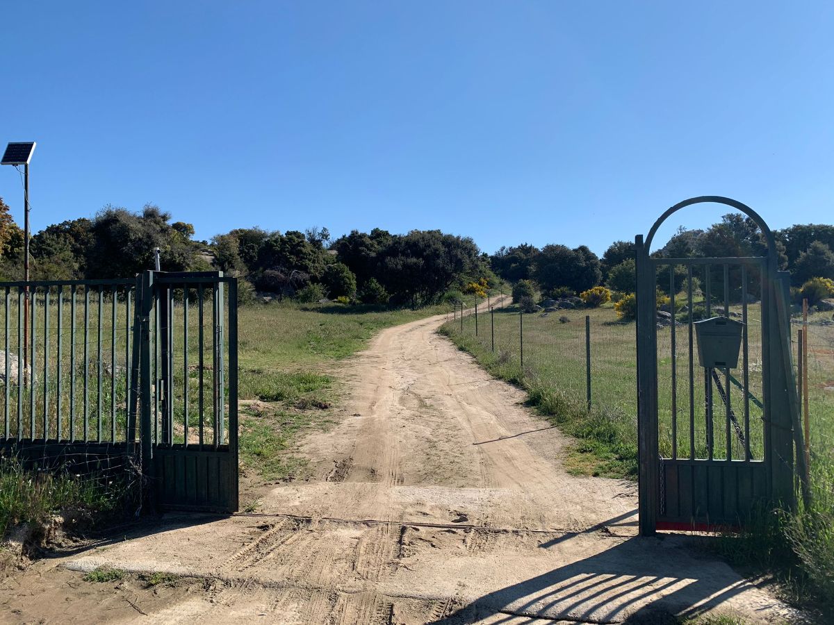 Venta de finca rústica en Robledo de Chavela