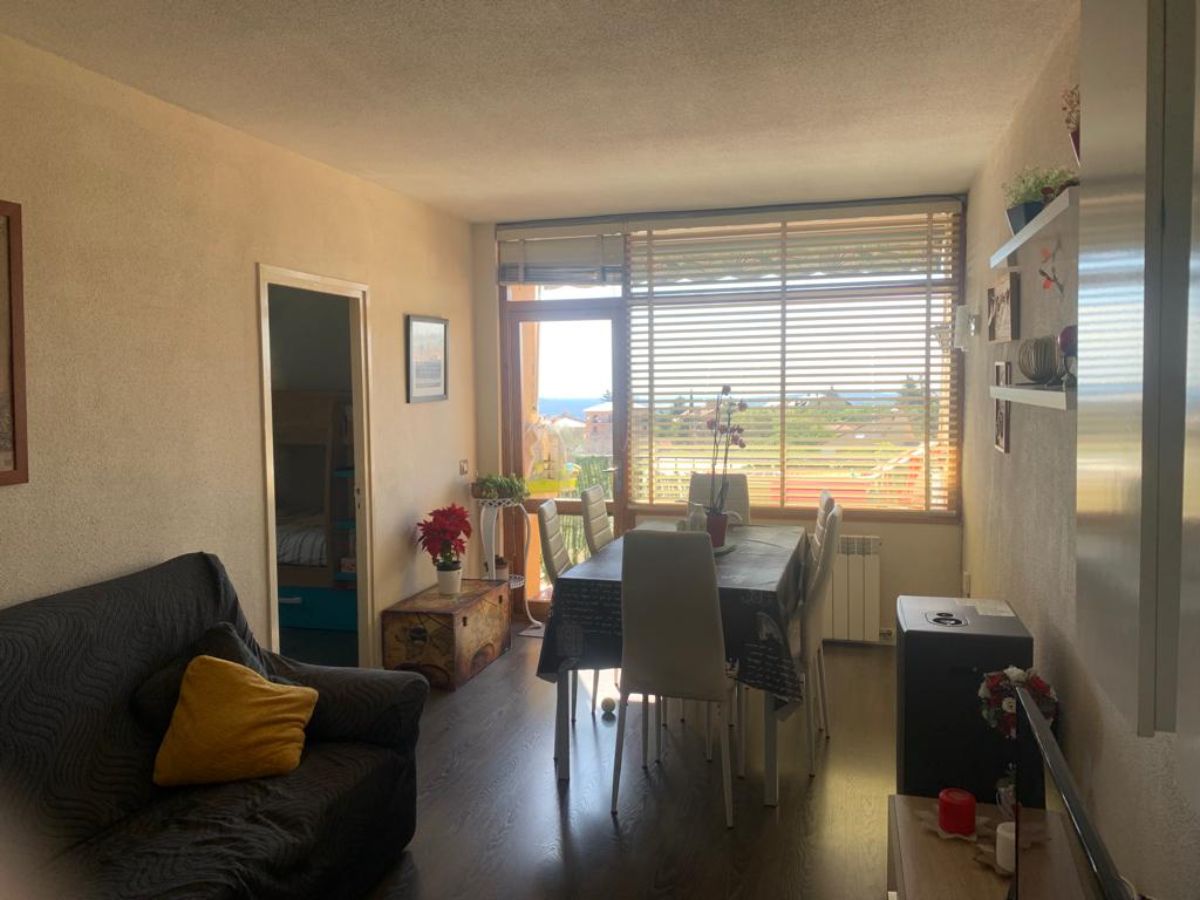 For sale of flat in San Lorenzo de El Escorial