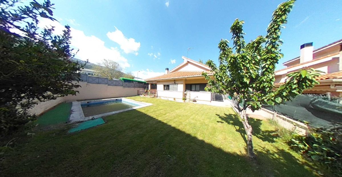 For sale of chalet in San Lorenzo de El Escorial