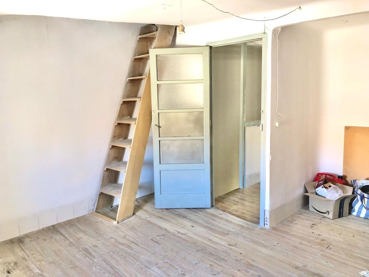 For sale of house in Peguerinos