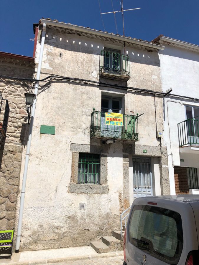 For sale of house in Peguerinos