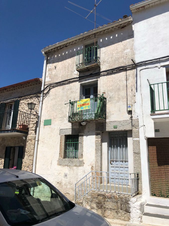 For sale of house in Peguerinos