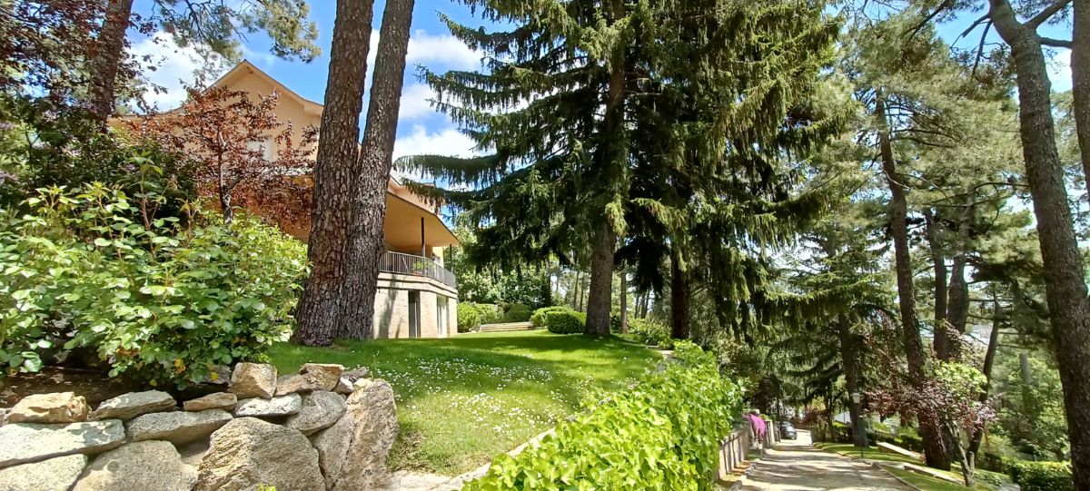 For sale of chalet in San Lorenzo de El Escorial