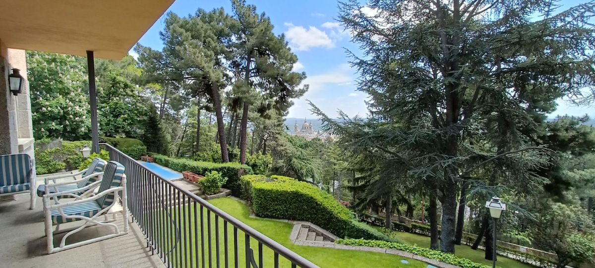 For sale of chalet in San Lorenzo de El Escorial
