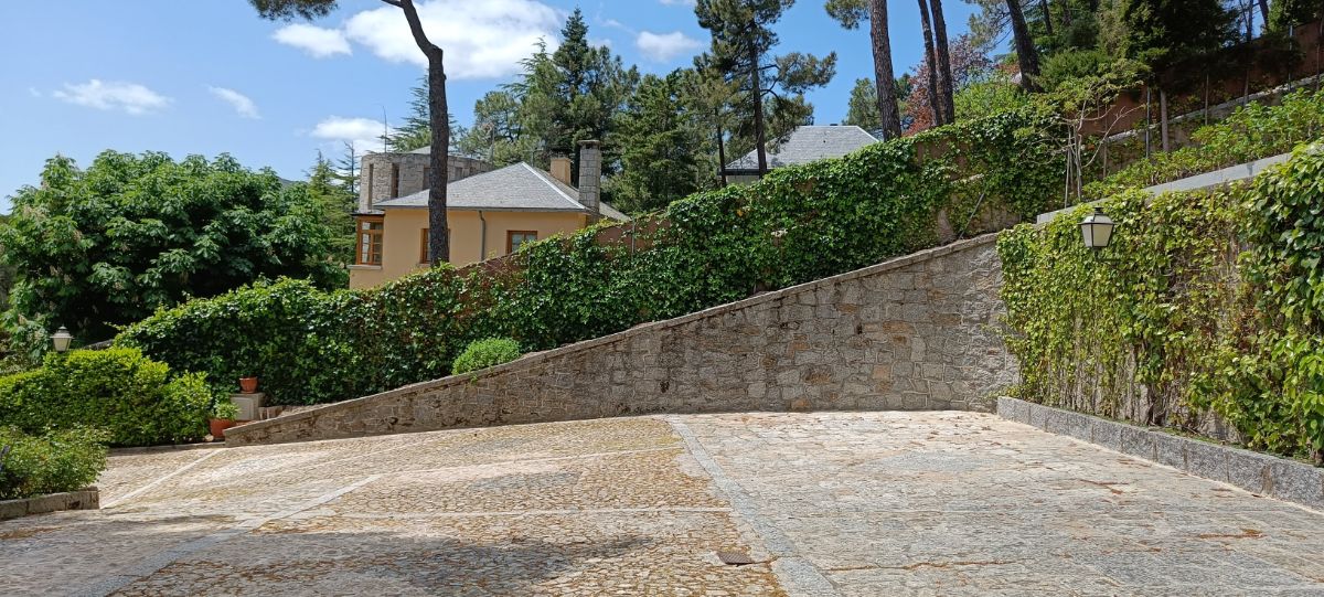 For sale of chalet in San Lorenzo de El Escorial