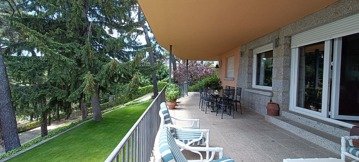 For sale of chalet in San Lorenzo de El Escorial
