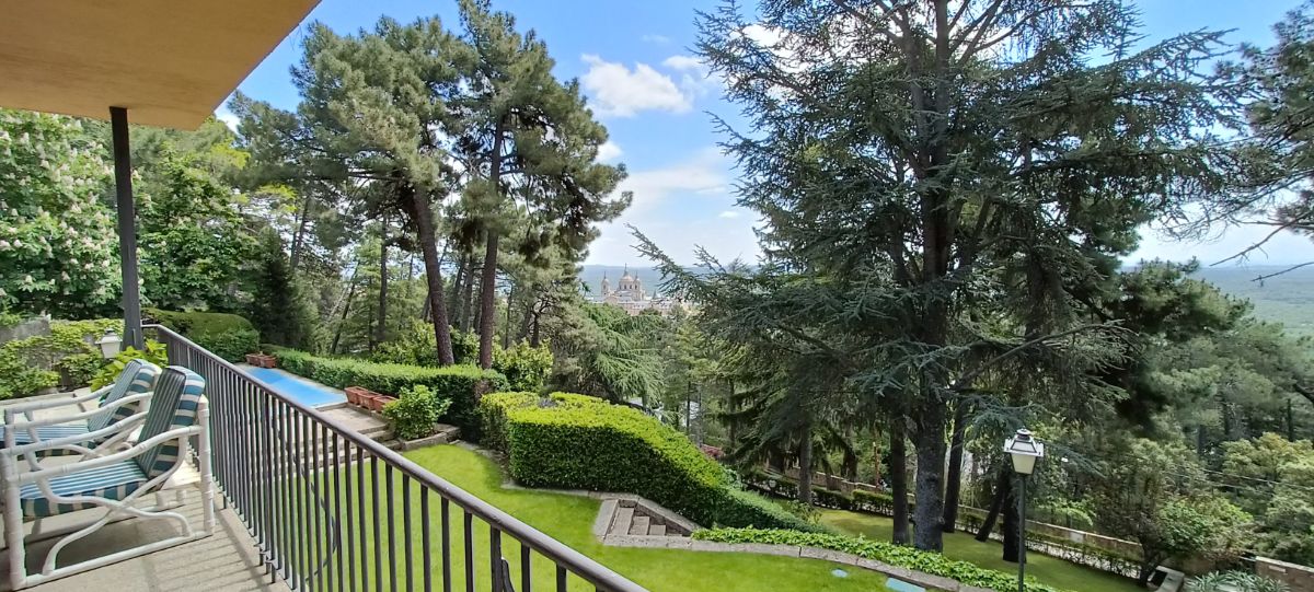 For sale of chalet in San Lorenzo de El Escorial