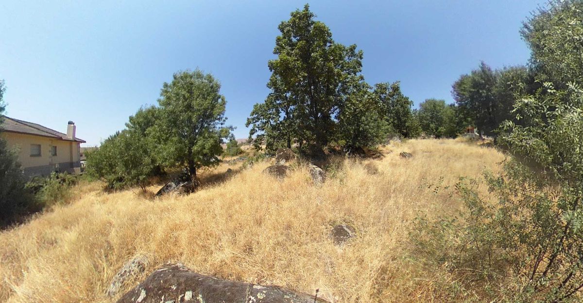 For sale of land in Zarzalejo