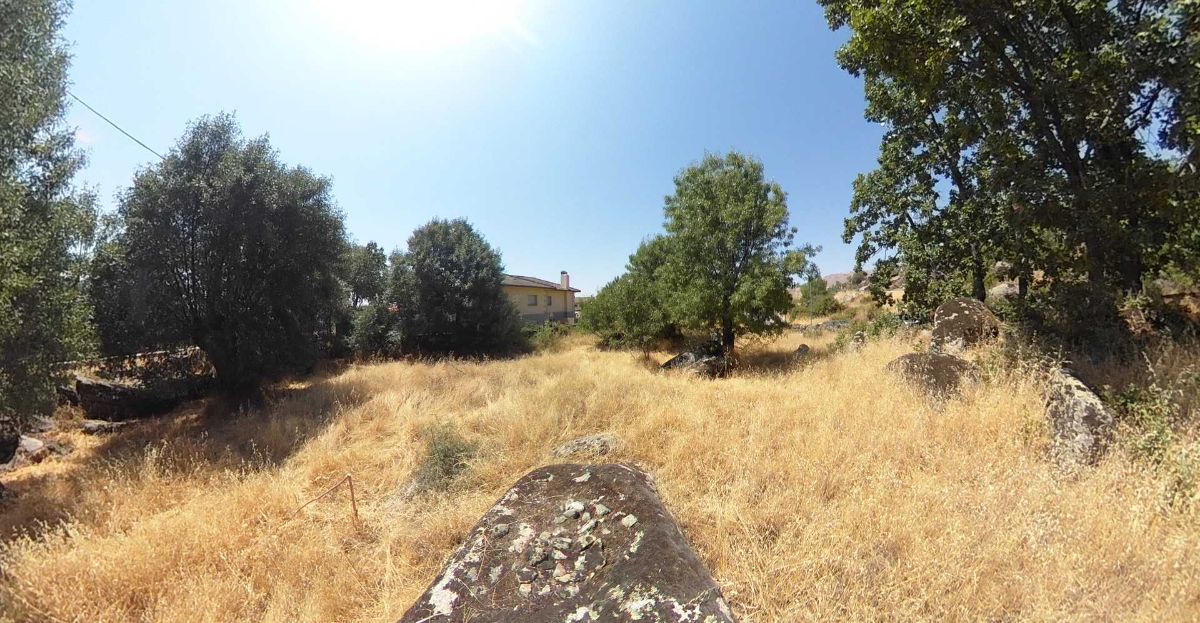 For sale of land in Zarzalejo