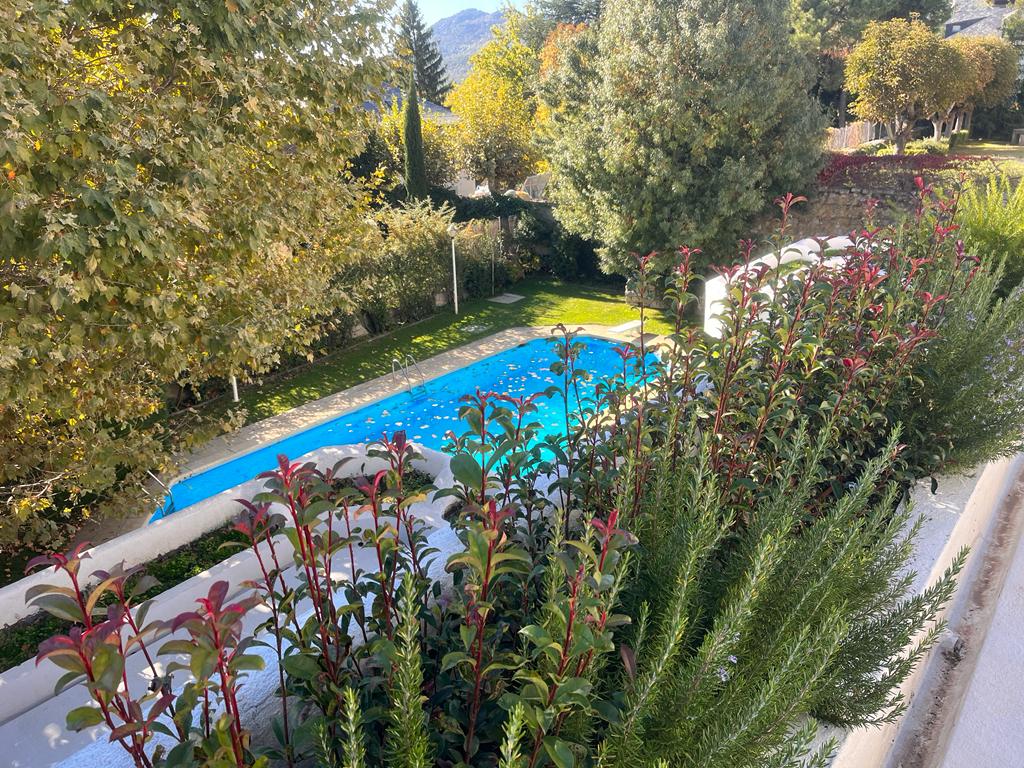 For sale of flat in San Lorenzo de El Escorial