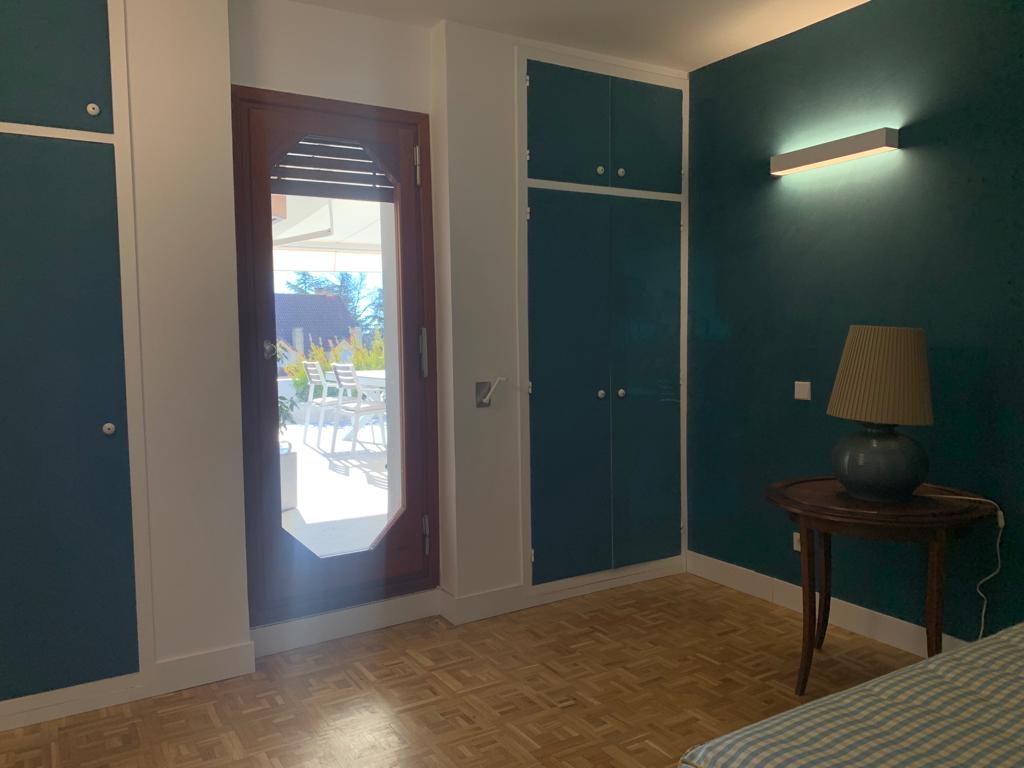 For sale of flat in San Lorenzo de El Escorial