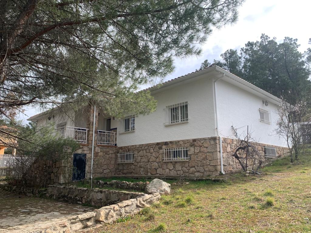 For sale of chalet in Valdemaqueda