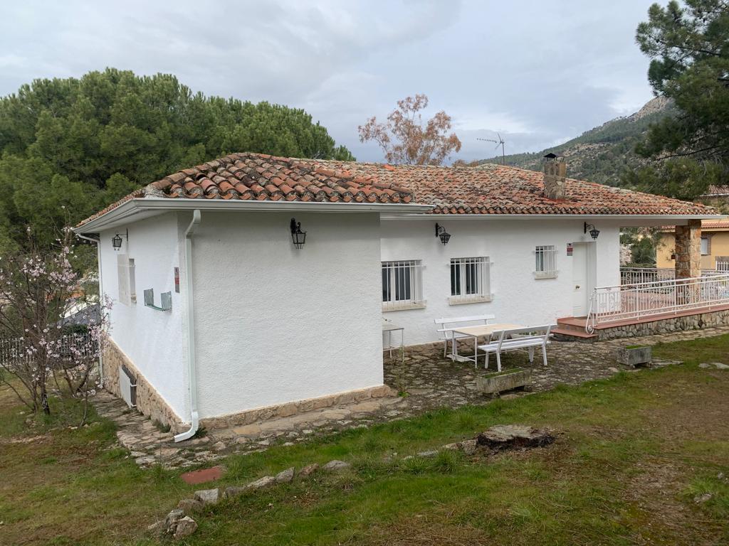 For sale of chalet in Valdemaqueda