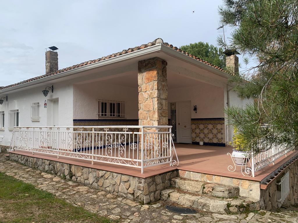 For sale of chalet in Valdemaqueda