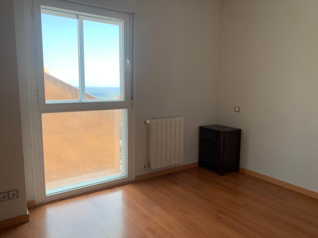 For sale of duplex in San Lorenzo de El Escorial