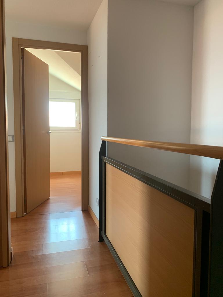 For sale of duplex in San Lorenzo de El Escorial