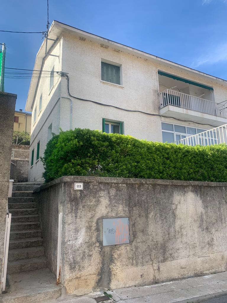For sale of flat in San Lorenzo de El Escorial