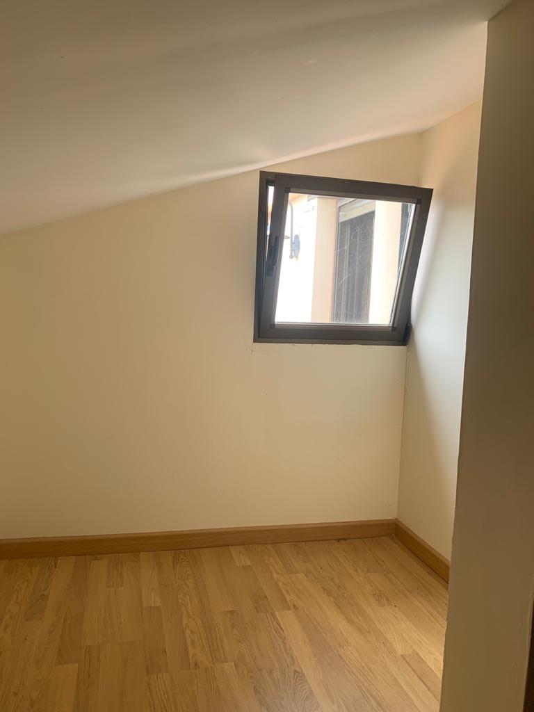For sale of duplex in Peguerinos