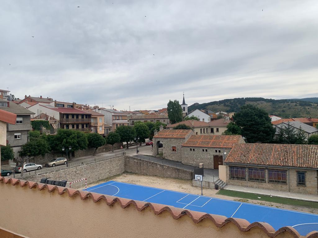 For sale of duplex in Peguerinos