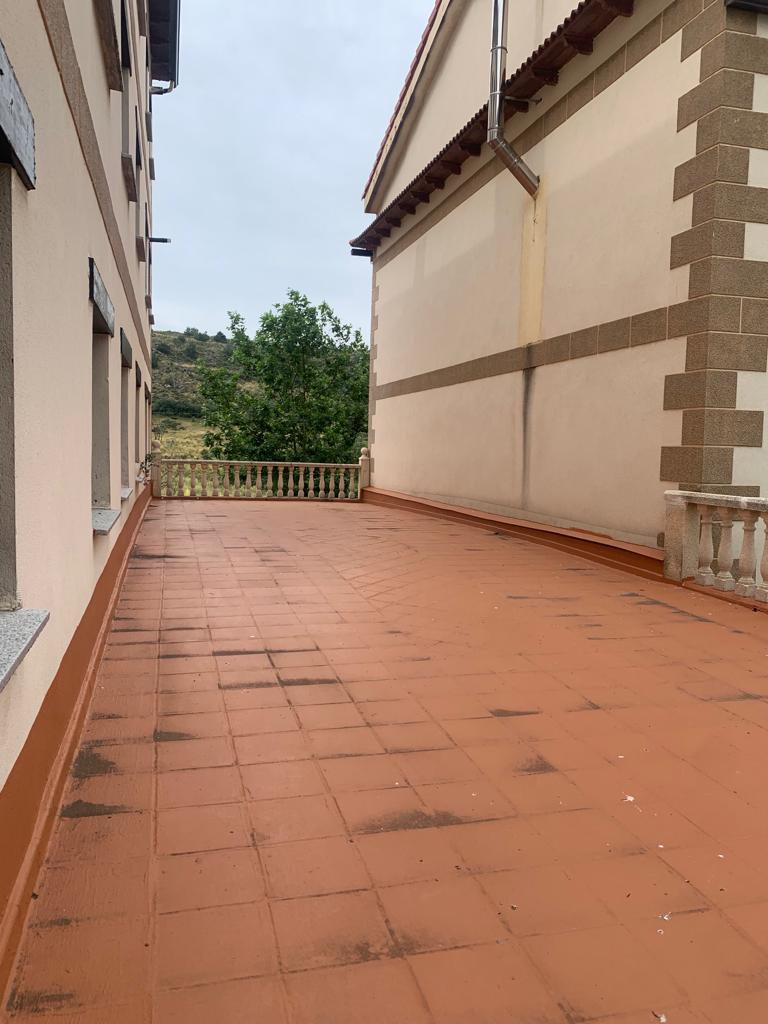 For sale of duplex in Peguerinos
