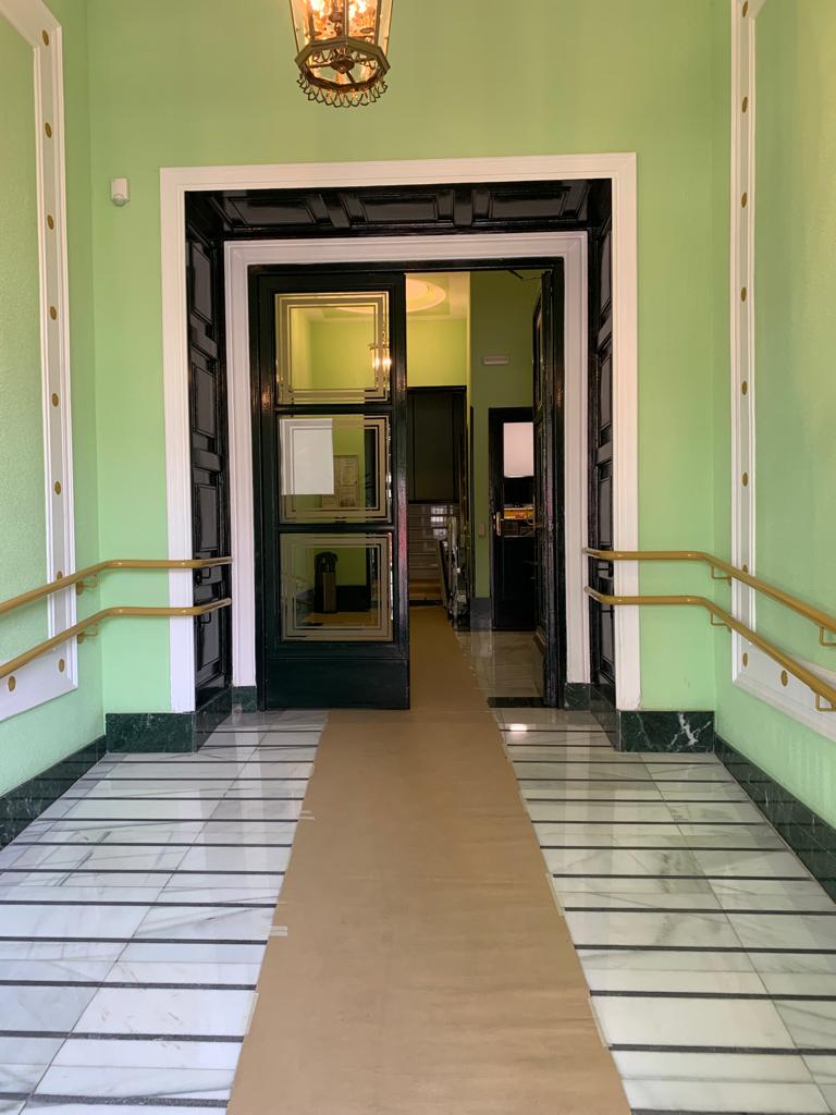 For rent of commercial in Madrid