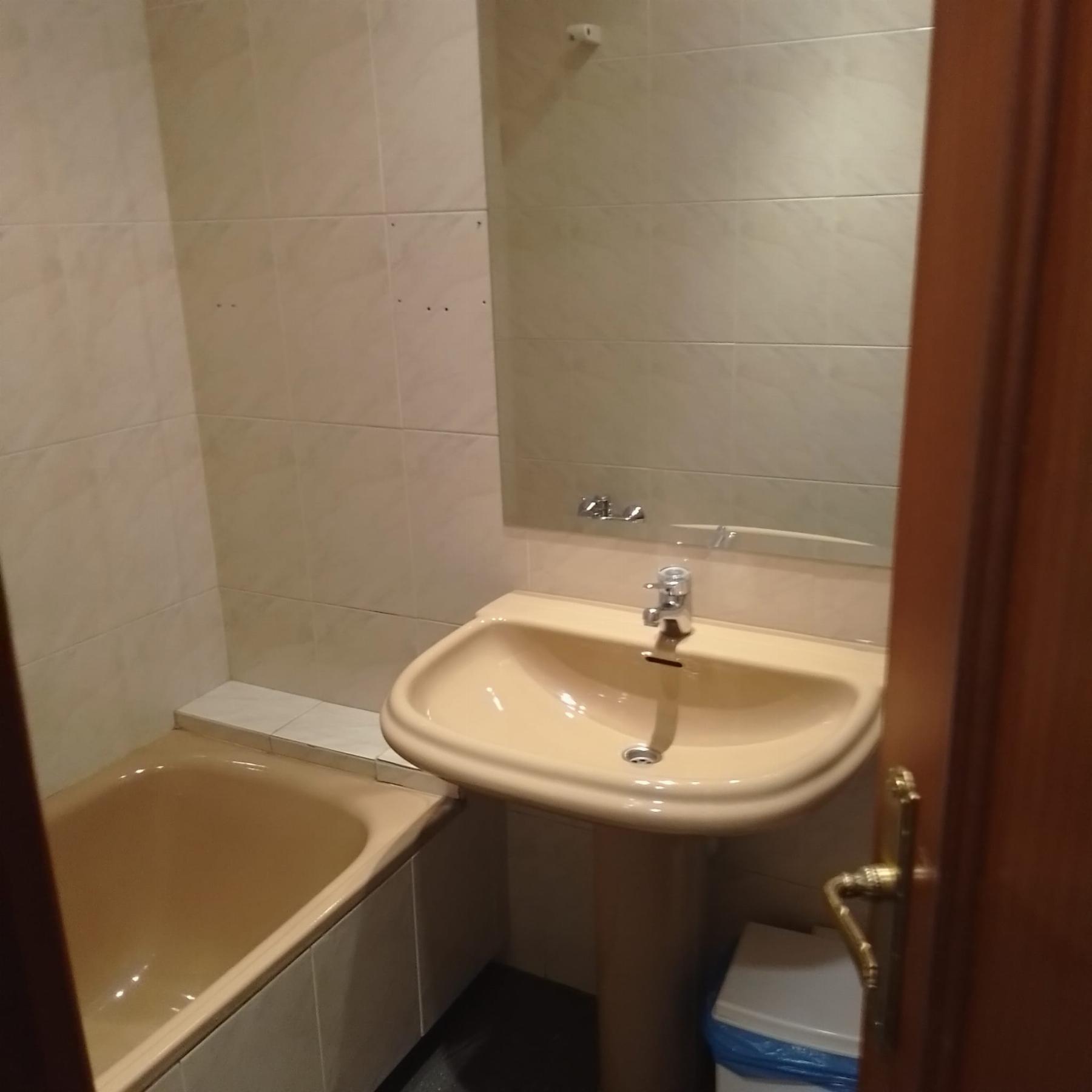 For rent of commercial in Madrid