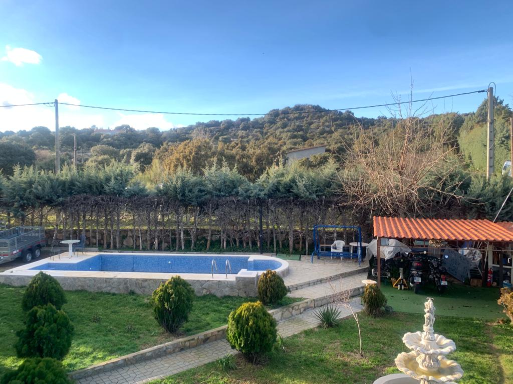 Venta de chalet en Fresnedilla de la Oliva