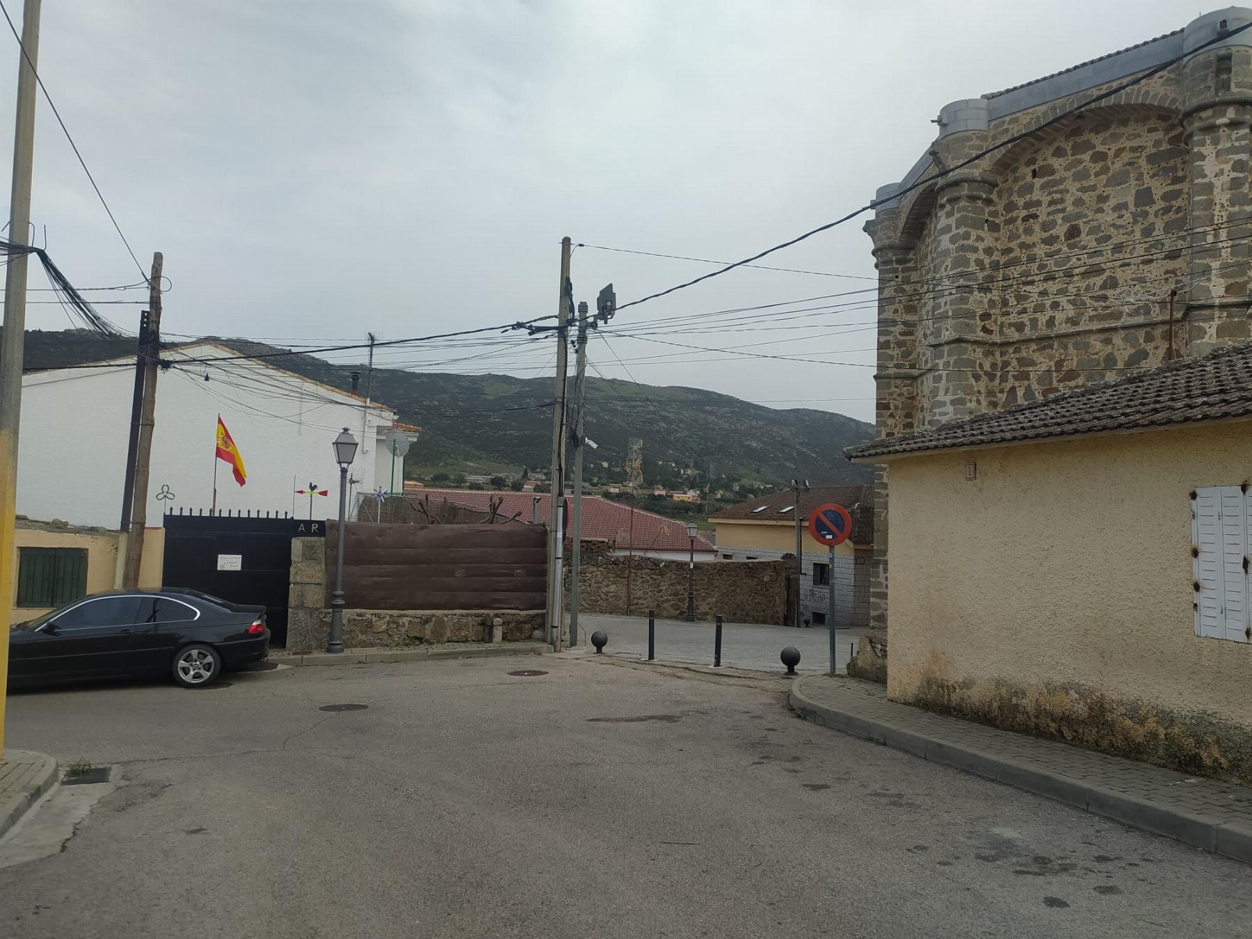 For sale of house in Robledo de Chavela