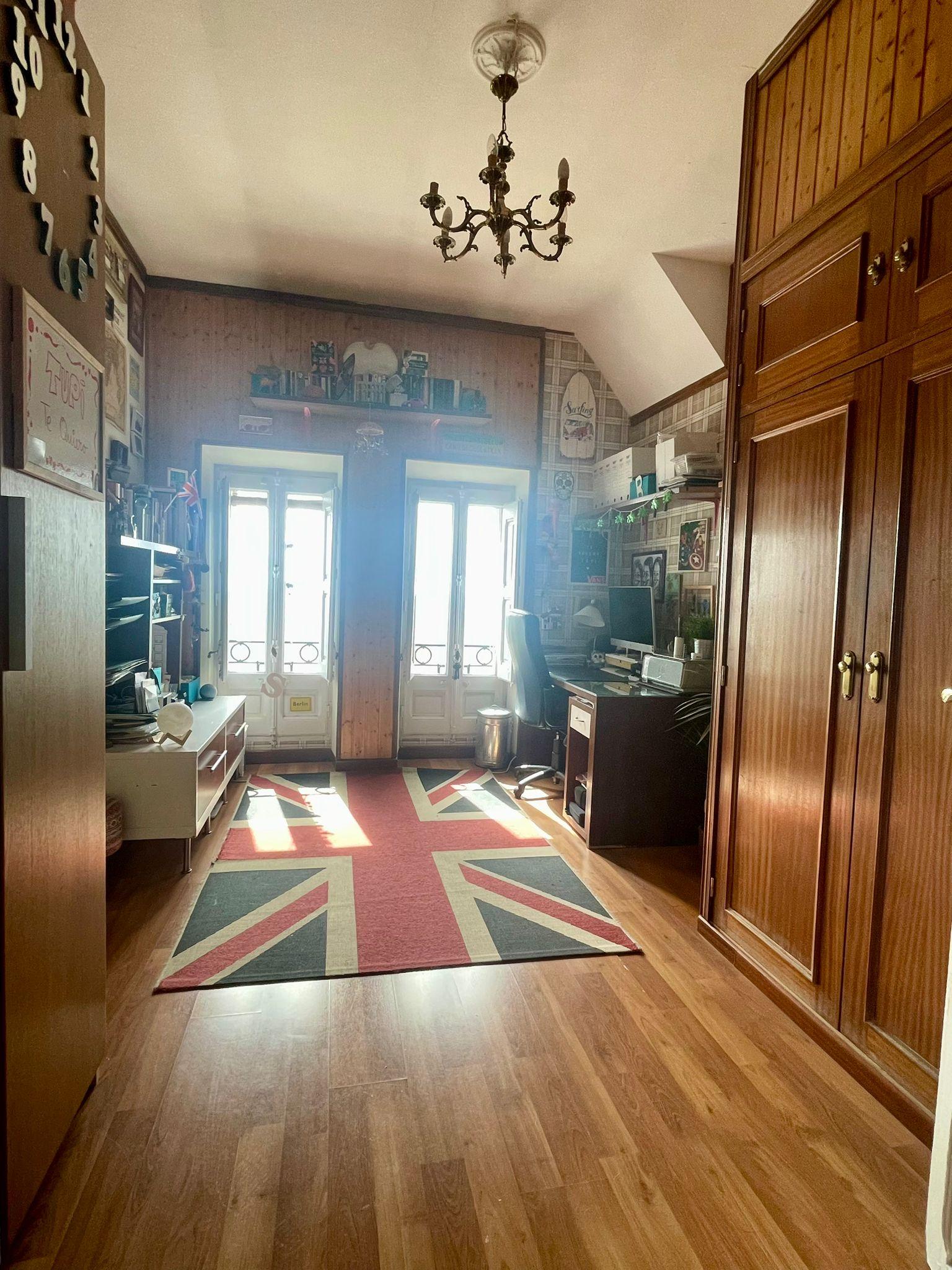 For sale of flat in San Lorenzo de El Escorial
