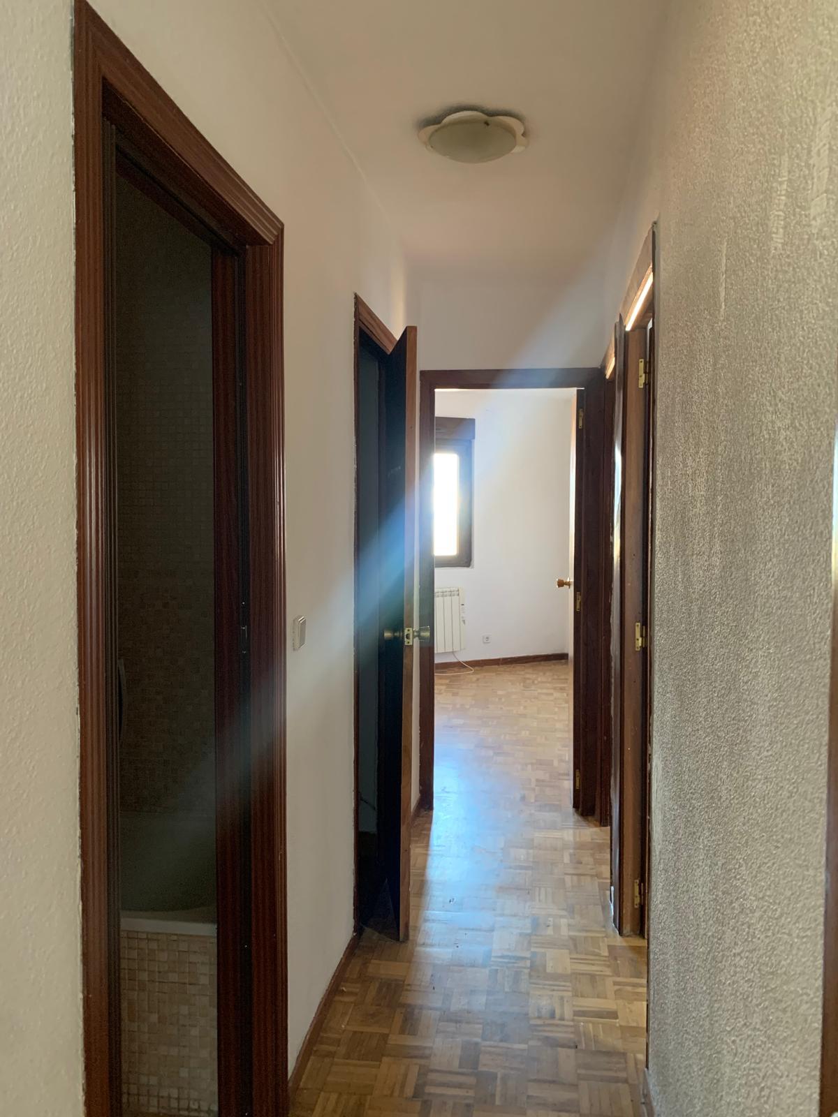 For sale of flat in San Lorenzo de El Escorial