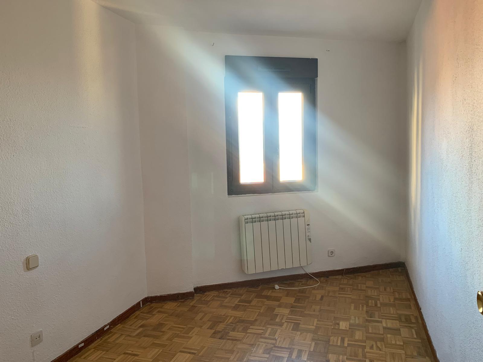 For sale of flat in San Lorenzo de El Escorial