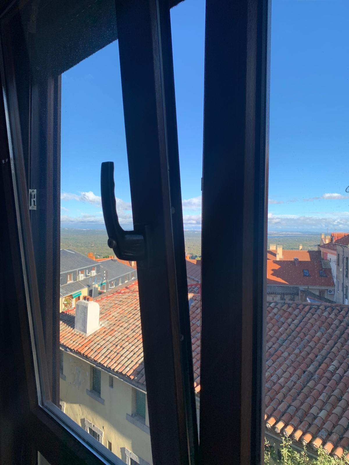 For sale of flat in San Lorenzo de El Escorial